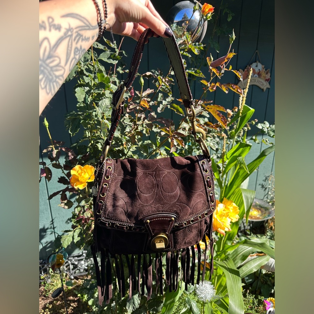 🤎 RARE COACH LEGACY SUEDE FRINGE SLIM FLAP! 🤎
